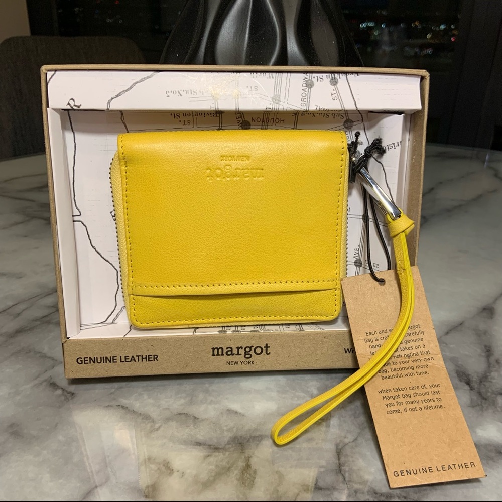 margot NEW YORK Leather Cyrus Wristlet Wallet - NWT